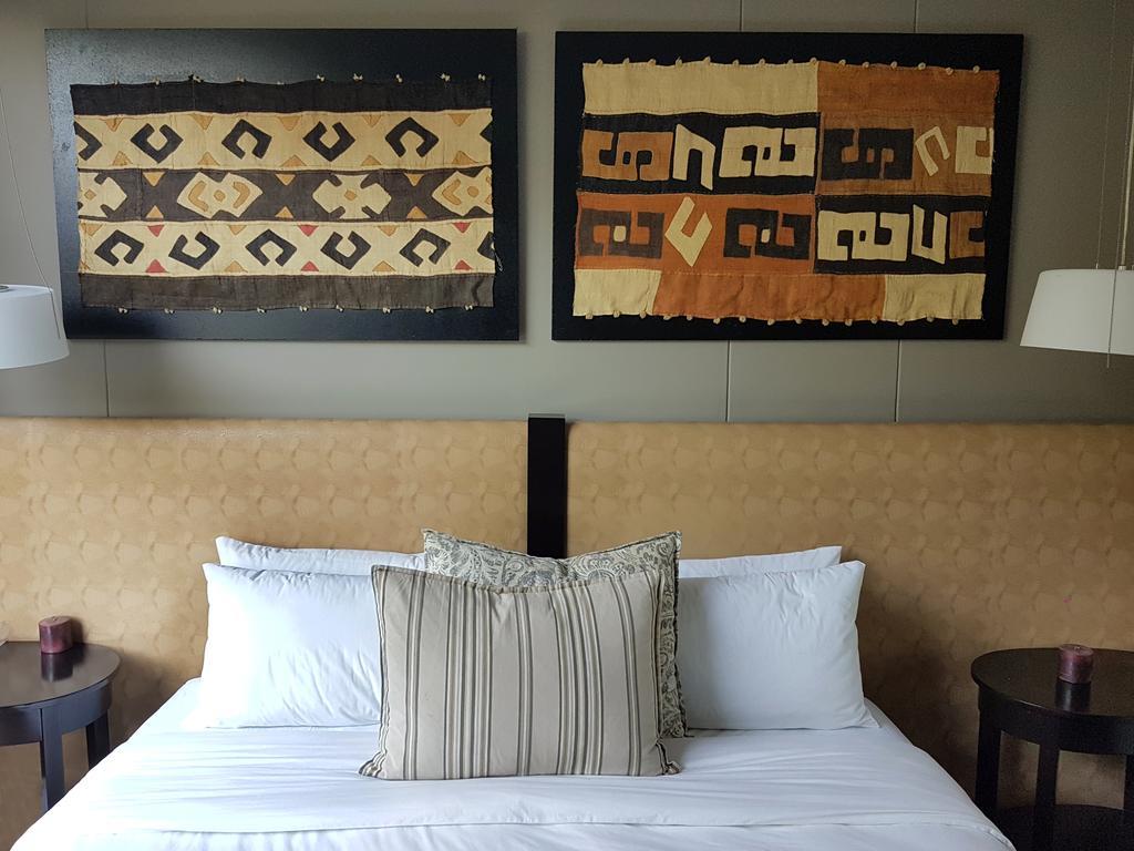 Weom Apartments Sandton Esterno foto